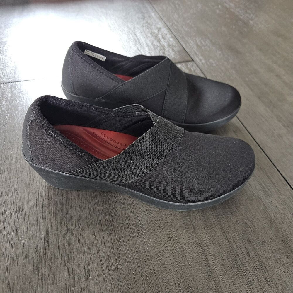 Crocs Wedge Loafers Women 6 Busy Day Stretch Shoes Black Comfort Slip On